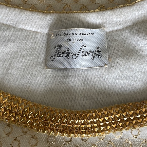 Vintage Park Storyk gold mesh sleeveless sweater - Picture 4 of 6